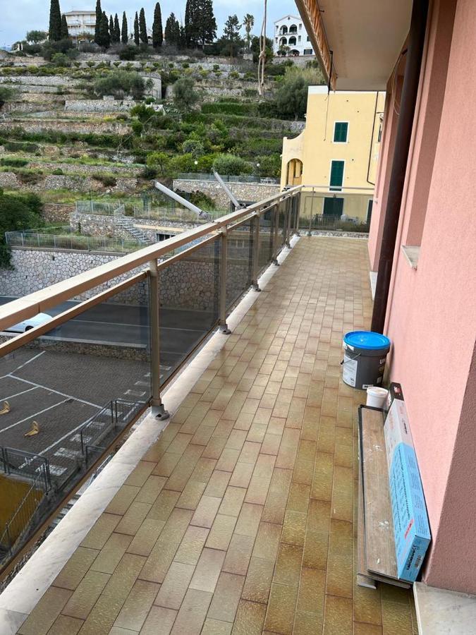 Il Giardino Segreto Bike Room ปิเอตราลิกูเร ภายนอก รูปภาพ